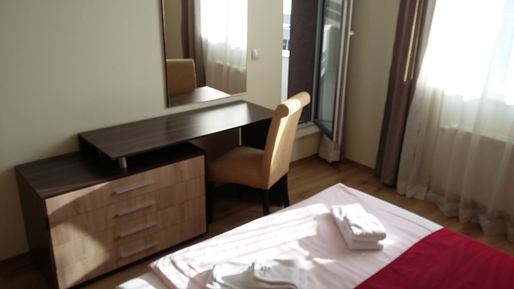 Apartments Mladost 1A-554 17/50