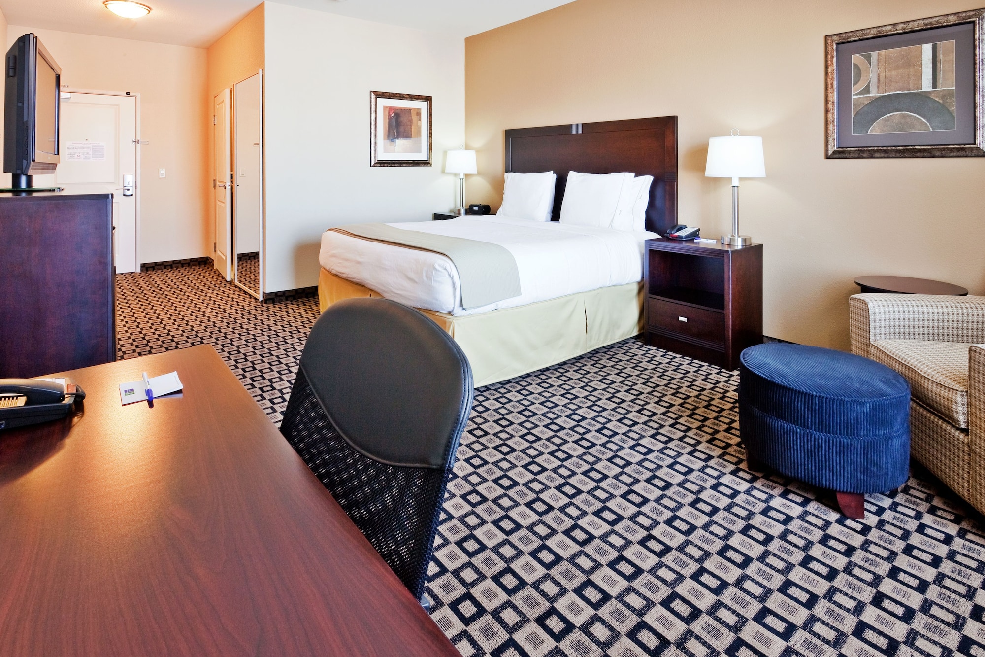 غرفة قياسية بسرير كينج، Holiday Inn Express Hotel Suites Clovis 3/5