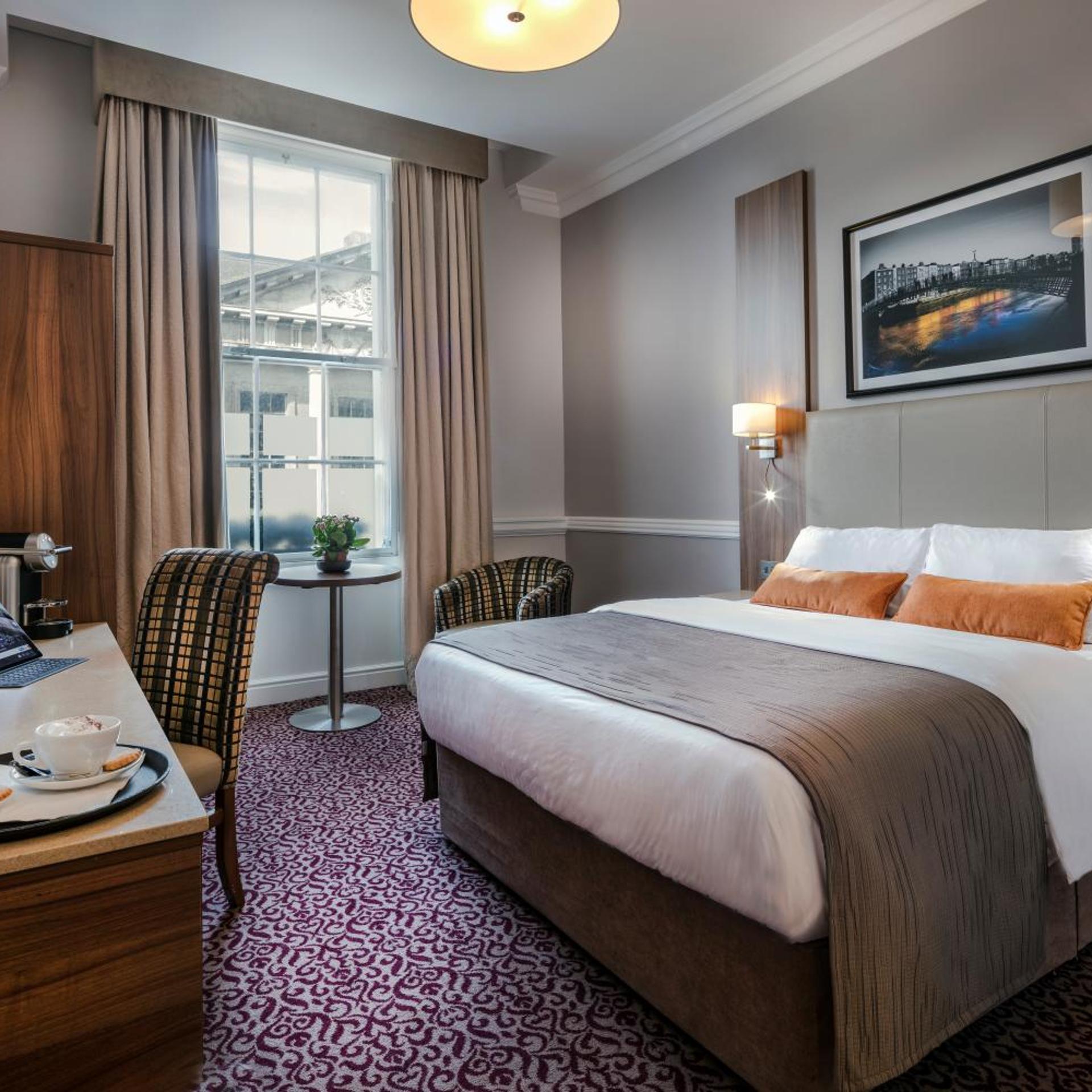 Deluxe, Double Bed