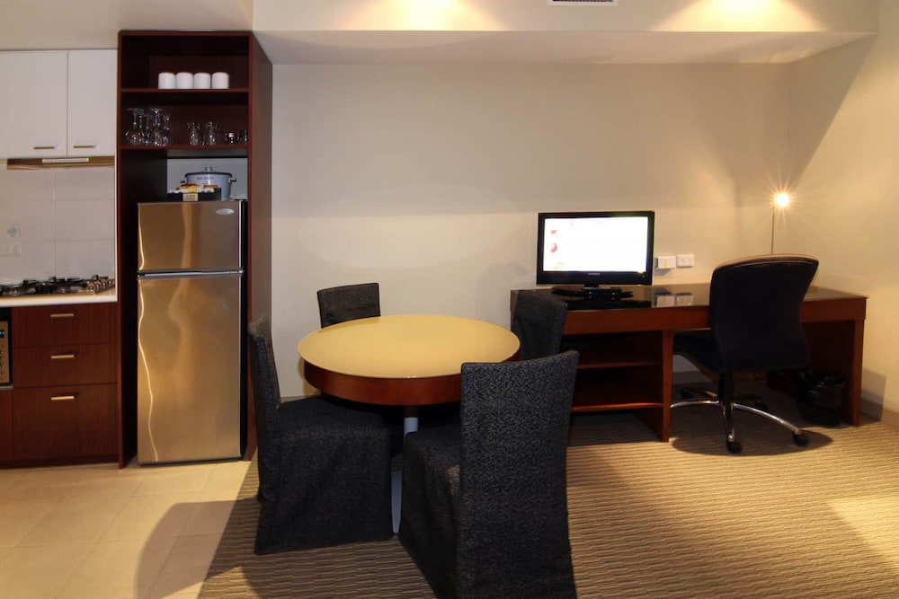 Batmans Hill on Collins 37/49