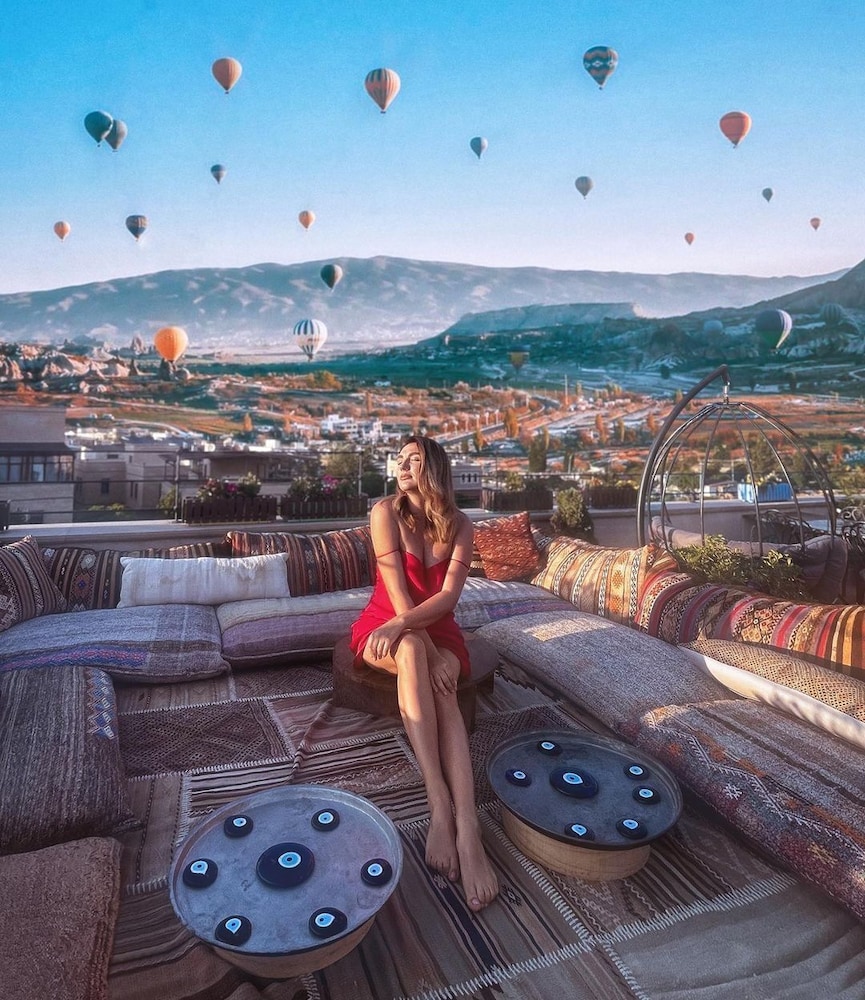 Caravanserai Inn Hotel 36/50