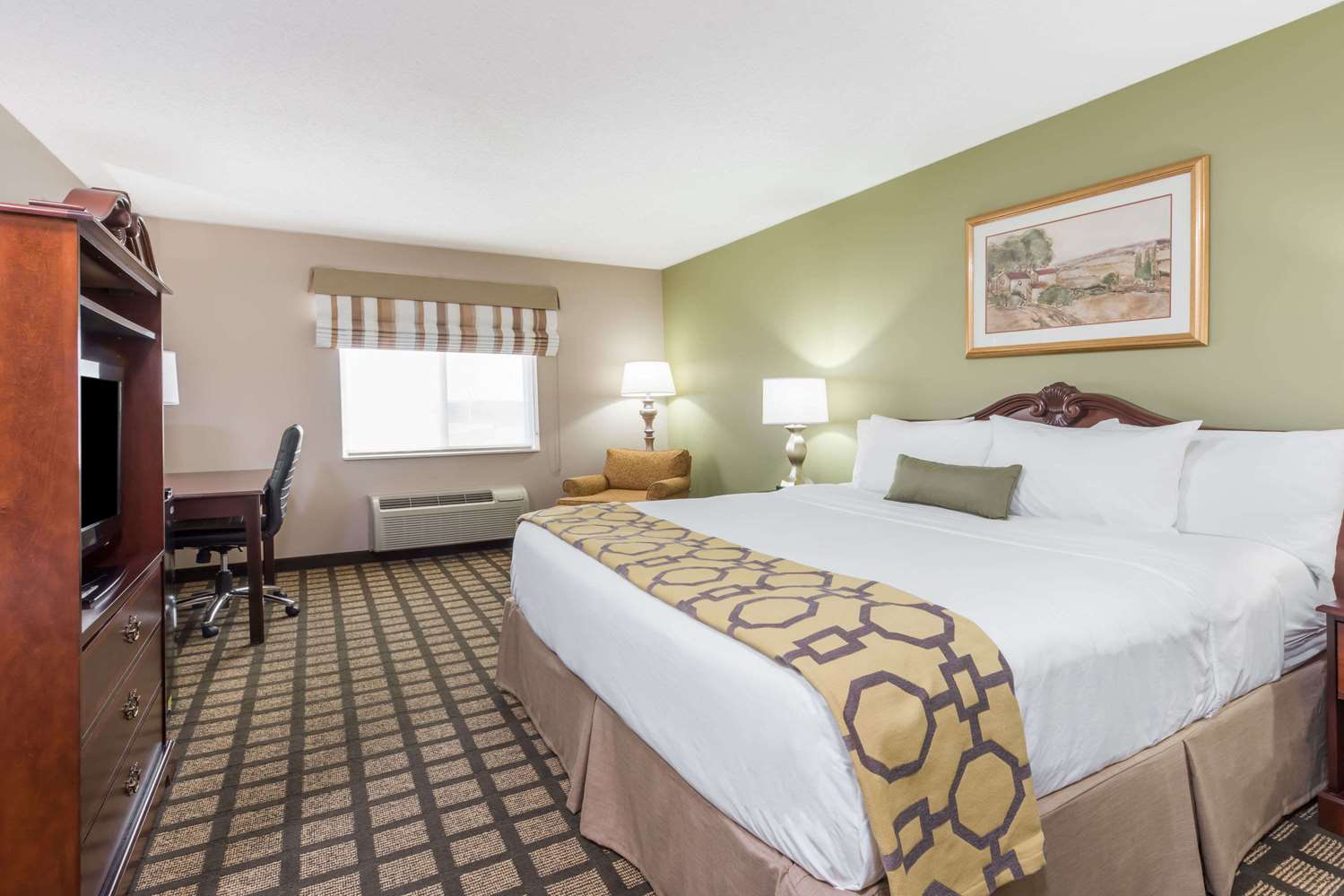 Baymont By Wyndham Fulton 4/14