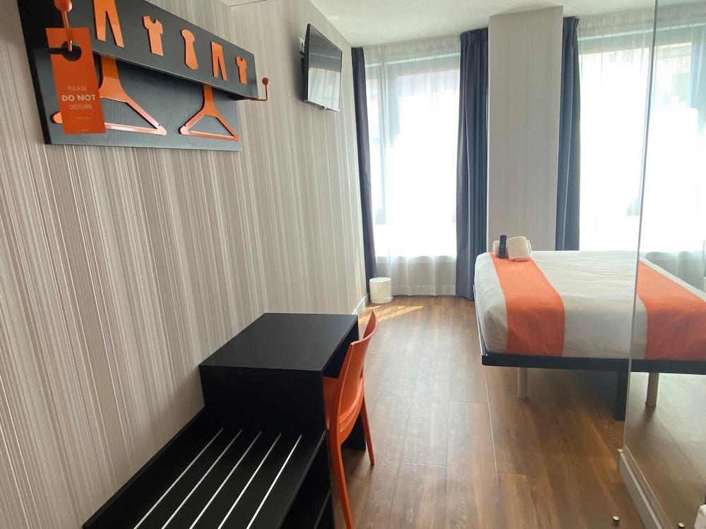 easyHotel Lisbon 34/36