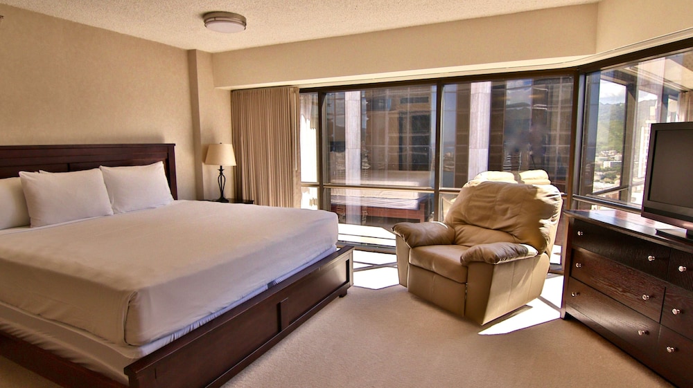 BUSINESS, DELUXE, SUITE, MOUNTAIN VIEW