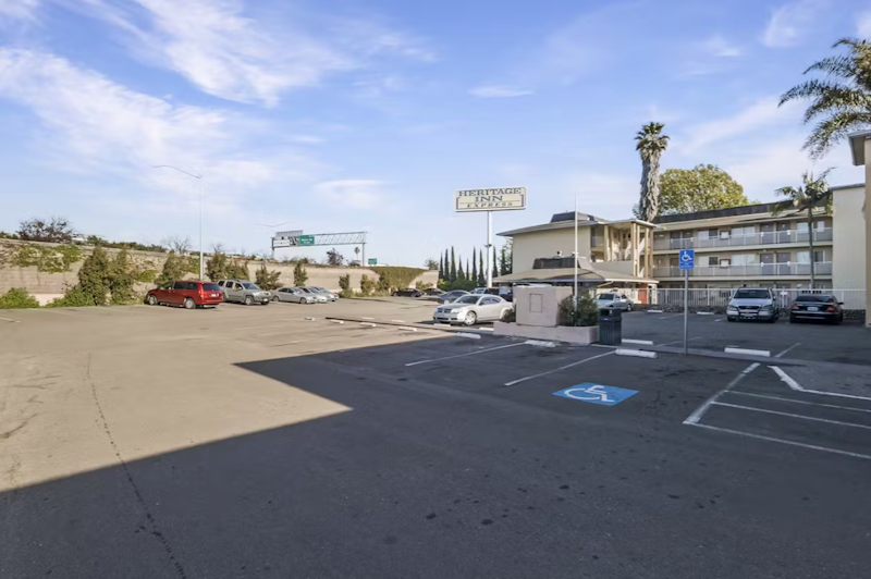 Heritage Inn Express Hayward 30/33