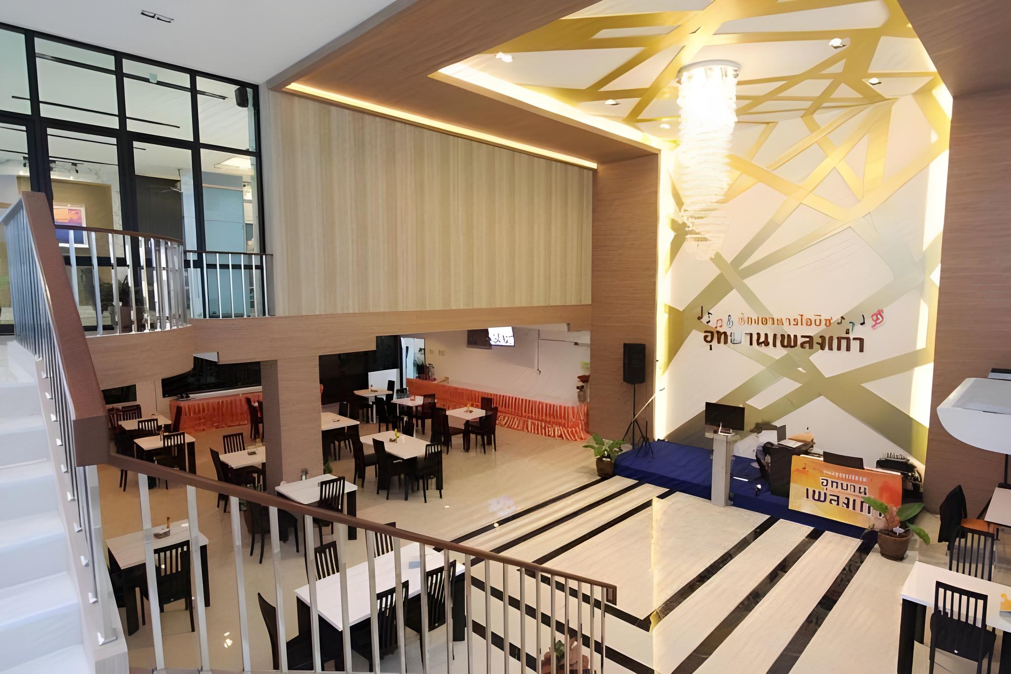 iBiz Boutique Hotel 27/28