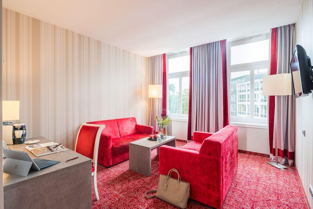 Steigenberger Hotel Bielefelder Hof 46/67