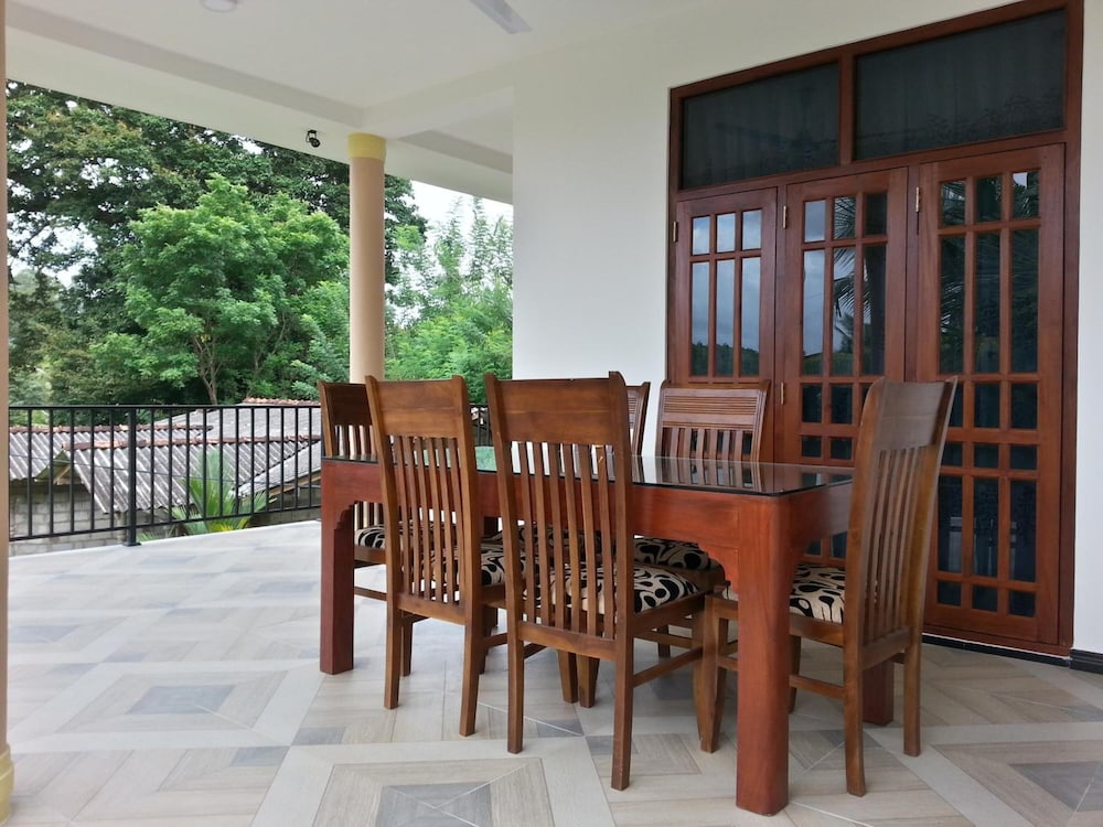 Coral Palm Villa And Apartment 38/50