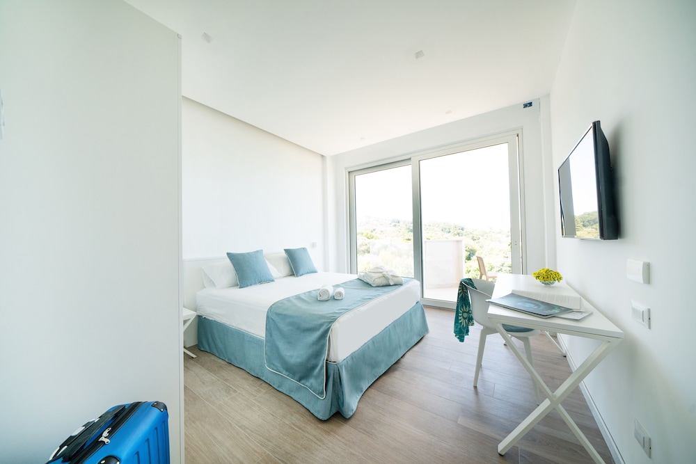 Rodi Resort 4/48