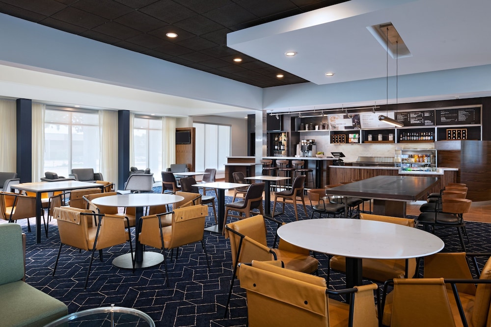 Courtyard by Marriott Dallas Richardson at Spring Valley 26/46