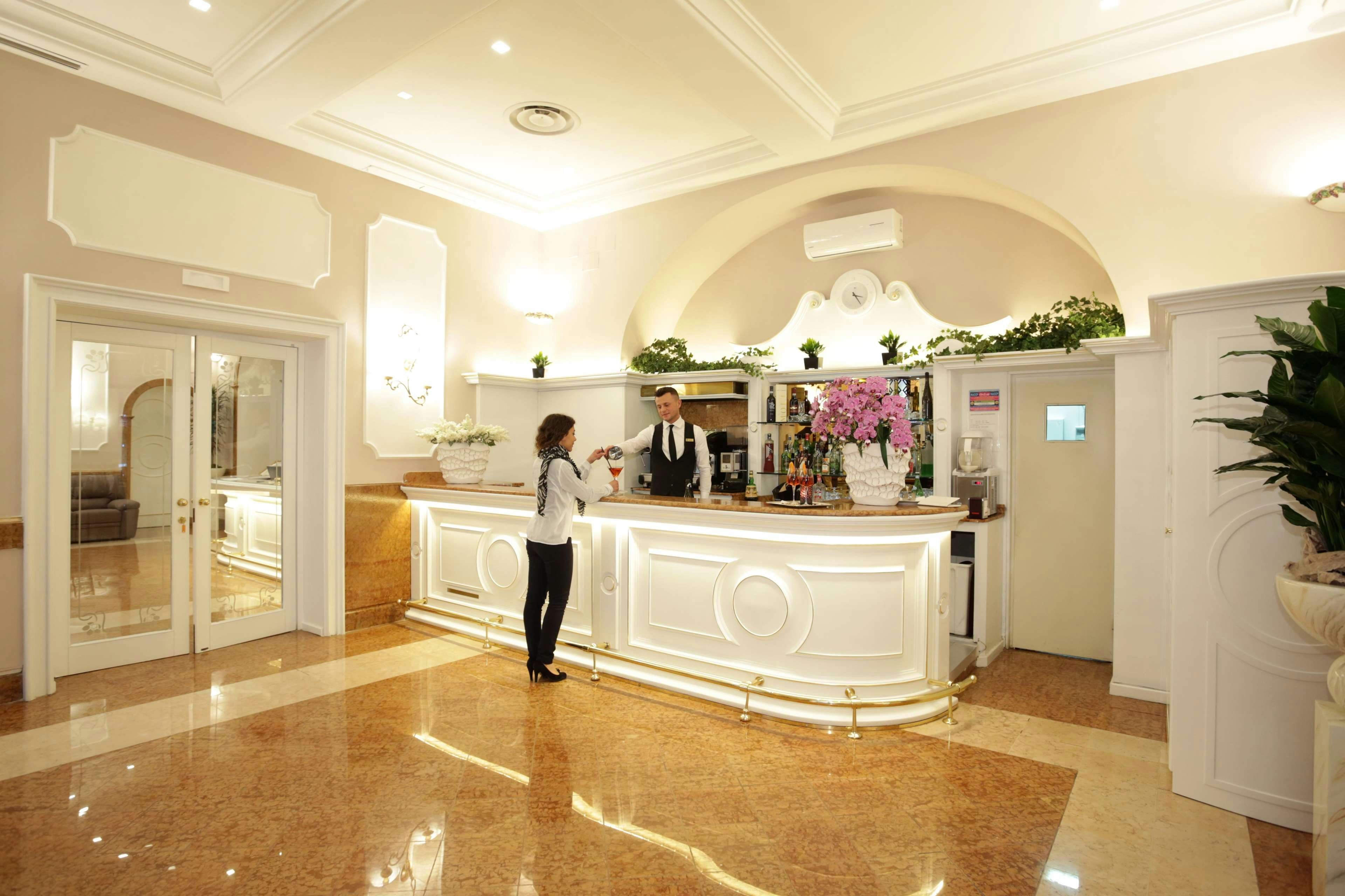 Vergilius Billia Hotel 2/12