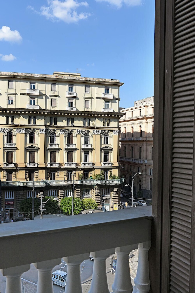 Napoli Rooms&Suite 3/50