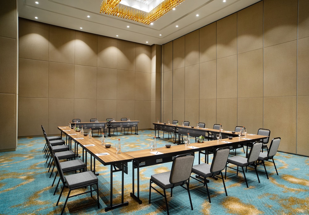 Trembesi Hotel BSD 42/50