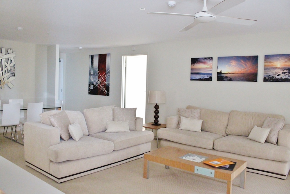 Solnamara Beachfront Apartments 45/75