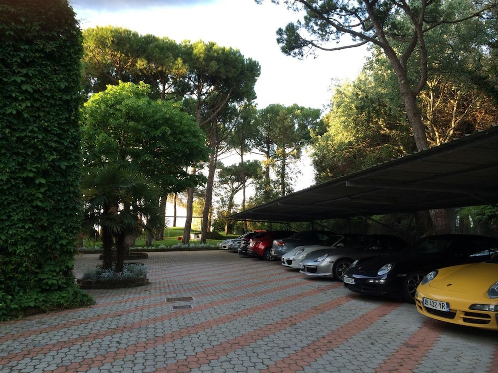 HOTEL BEAU RIVAGE PINETA 48/54