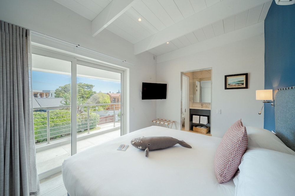 One Marine Drive Boutique Hotel 22/73