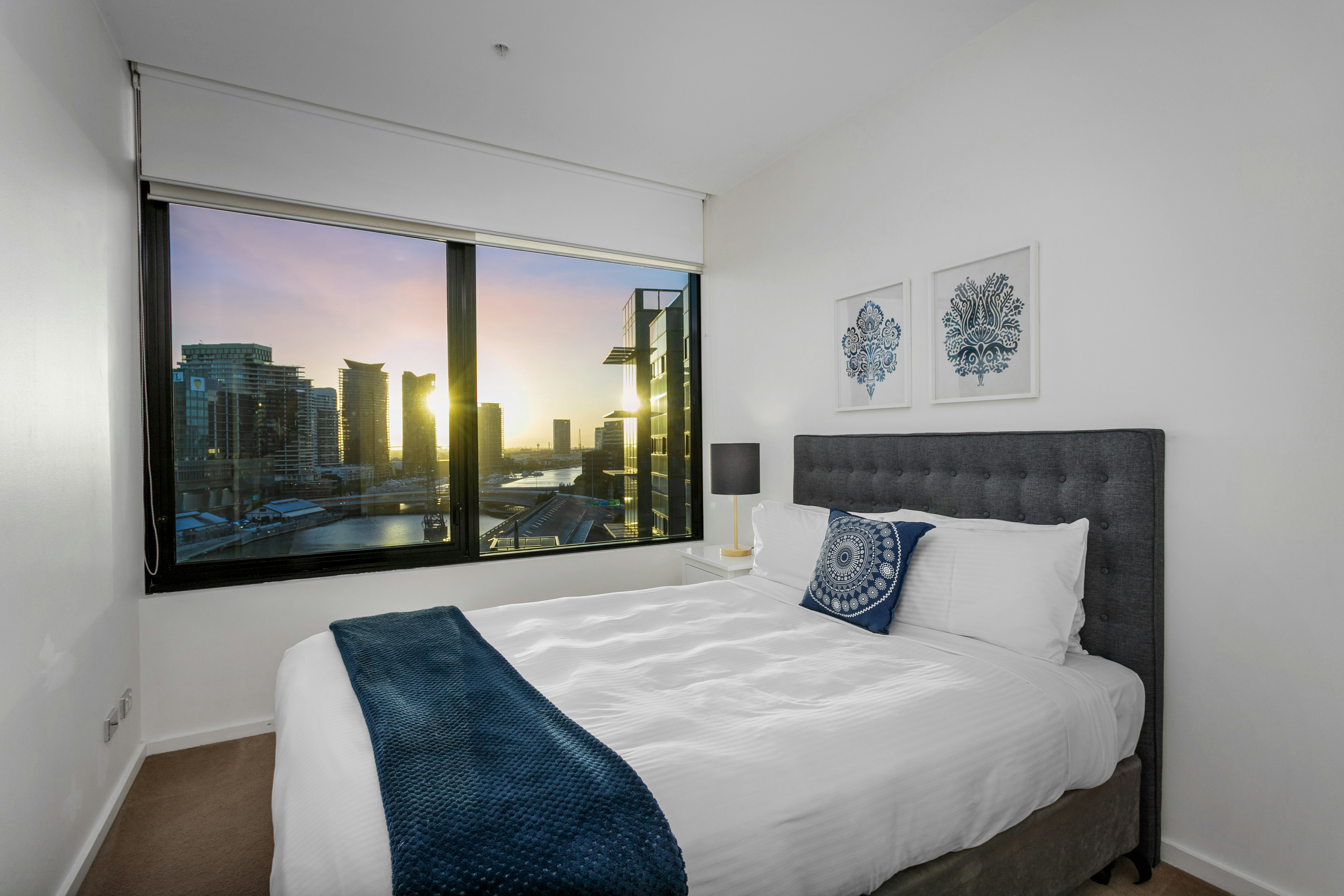 Waterfront Apartments Melbourne 16/56