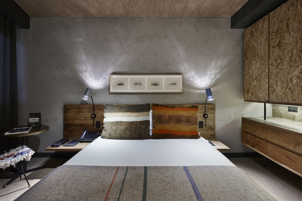 Ovolo Canberra, a Wyndham Hotel 9/50