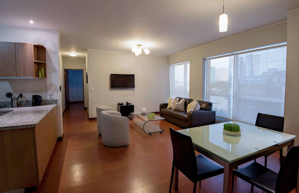 Mariel Hotel 32/53