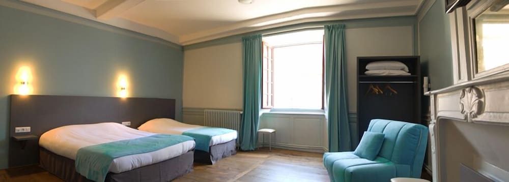 AUBERGE DUPUYTREN 8/21