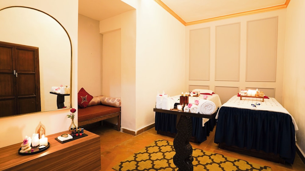 Saraca Hotel Lucknow 30/42