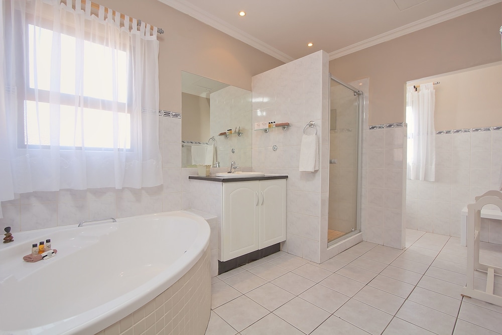 Centurion Golf Suites 50/50