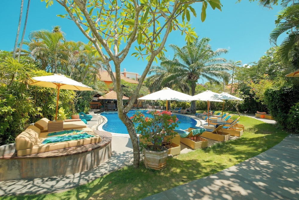 Three Brothers Bungalows & Villas Legian 71/79