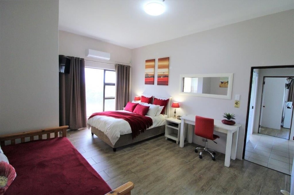 Cove View B&B 2/50