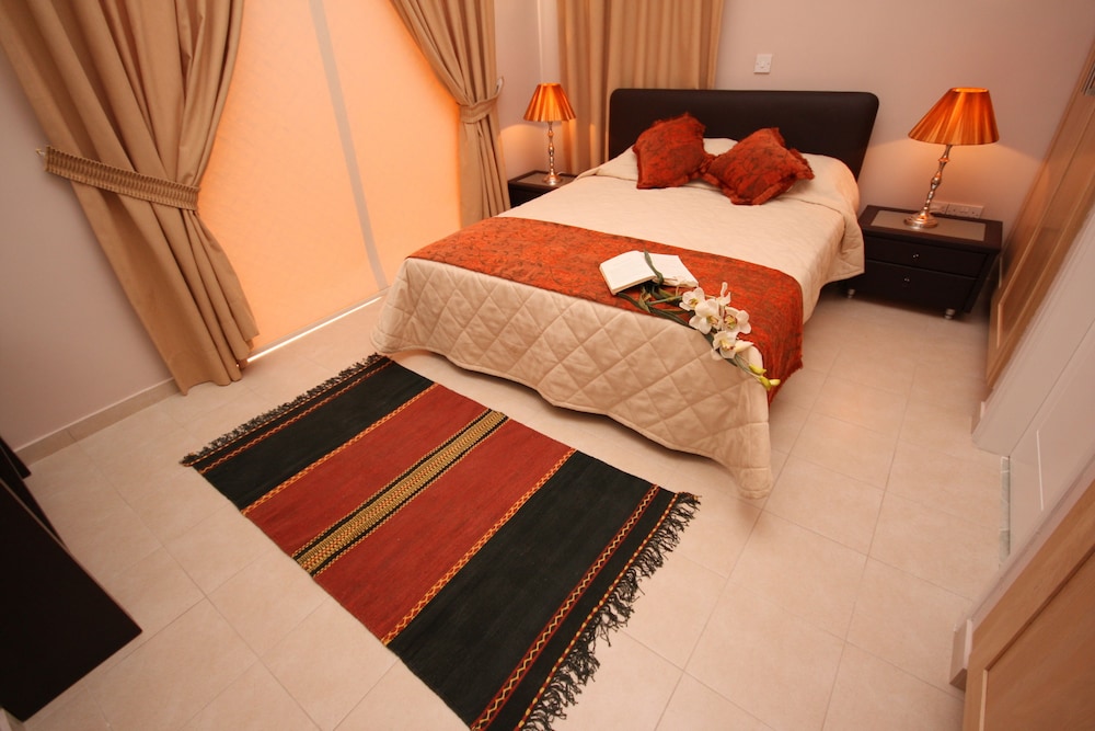 Vineland Holiday Villas 8/48