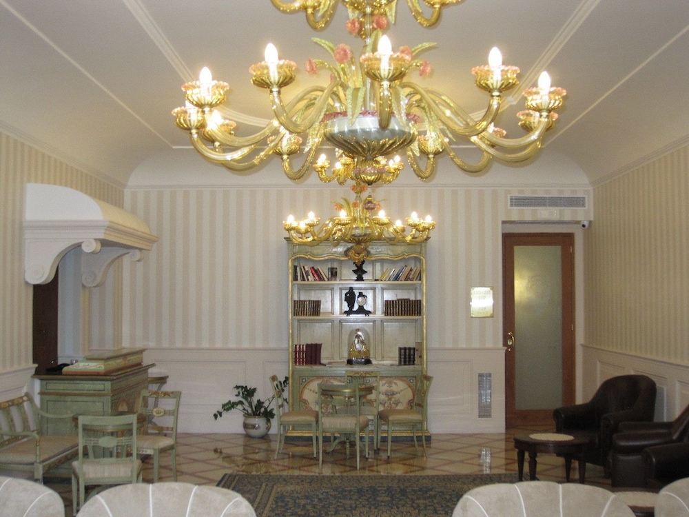 Hotel Palazzo Guardati 56/76