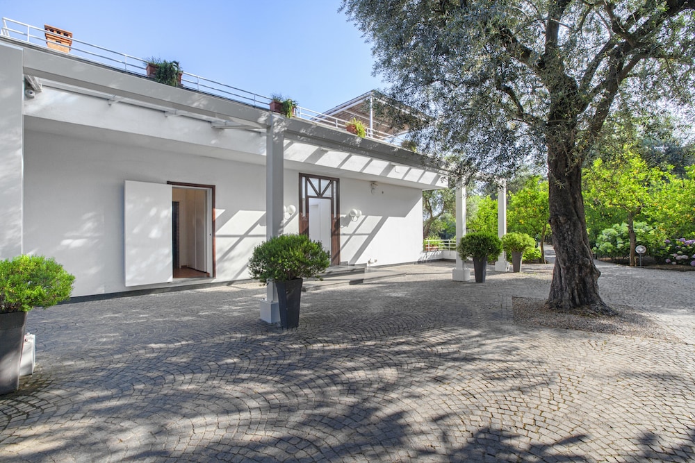 Villa Oriana Relais 54/62