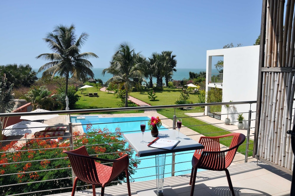 Leo S Beach Hotel Restaurant Adults Only 18/39