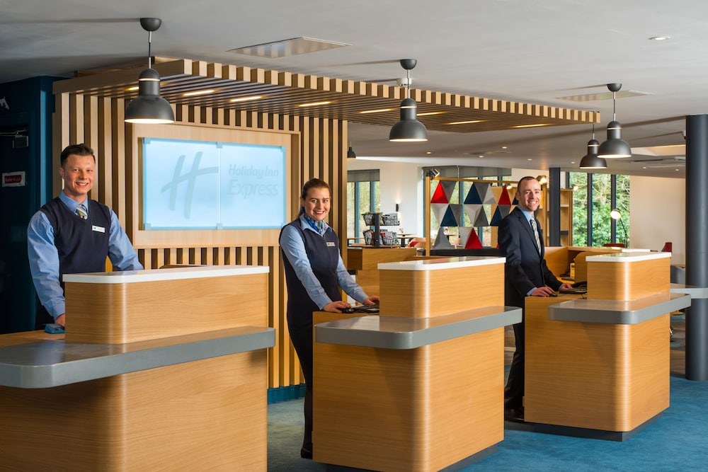 HOLIDAY INN EXPRESS BIRMINGHAM NEC 8/73