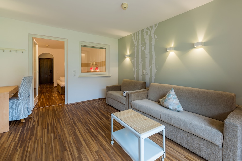 Wohlfuhlhotel Schiestl 37/50