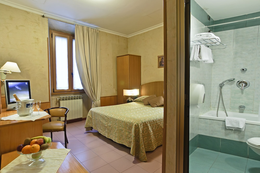 Hotel Museum Formerly Hotel Alimandi Via Tunisi 13/54