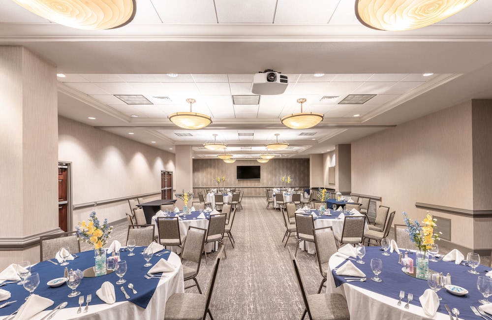 Holiday Inn Hotel And Suites Orange Park 50/55