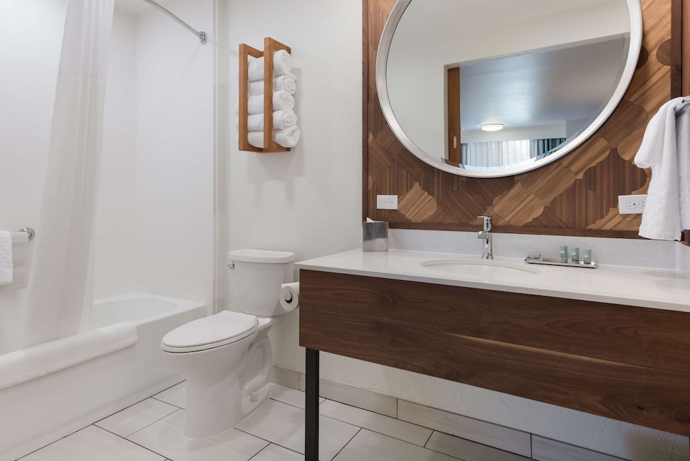 Best Western Foothills Inn 19/49