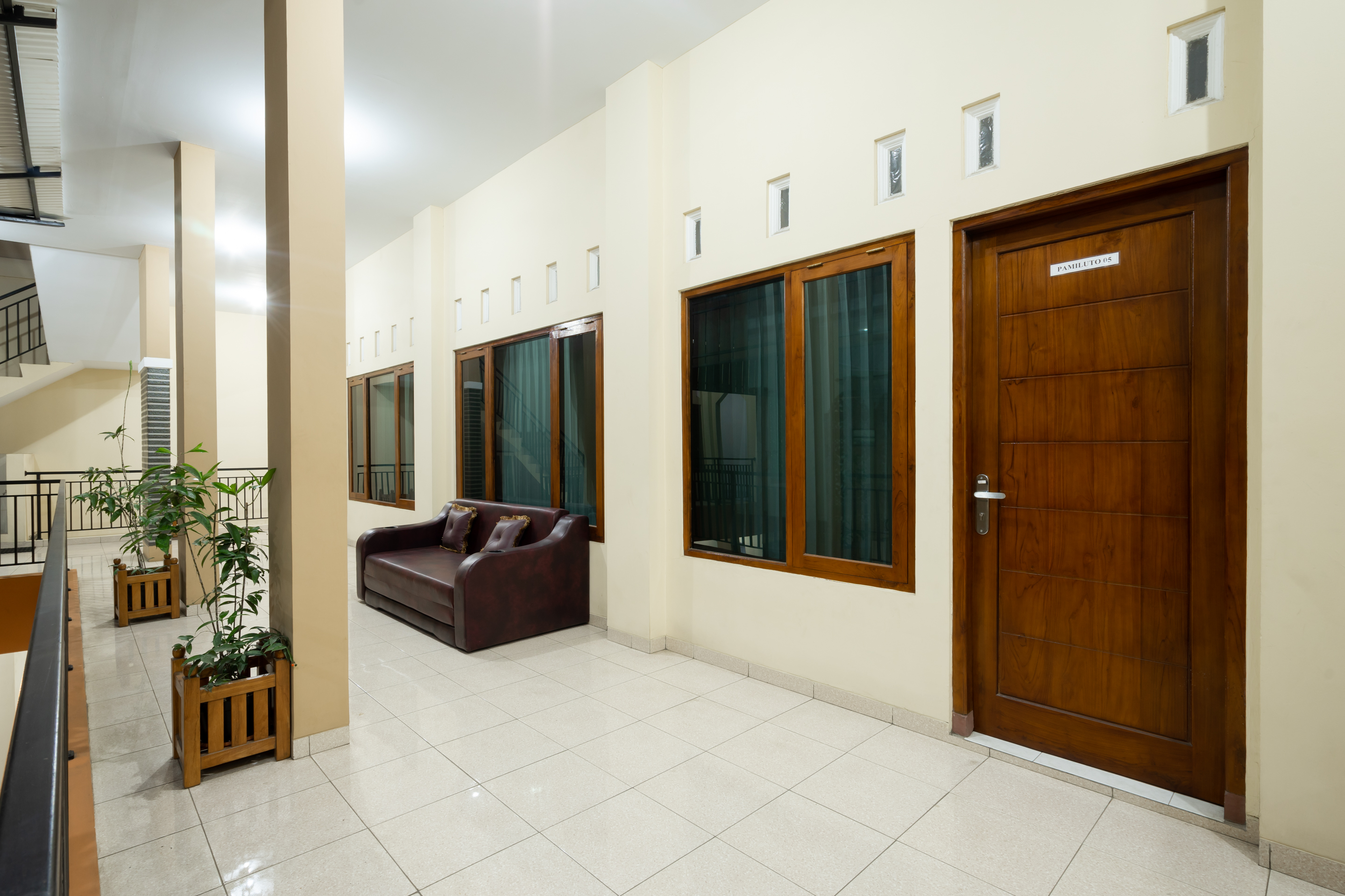 OYO 1885 Wisma Wongso Syariah 5/55