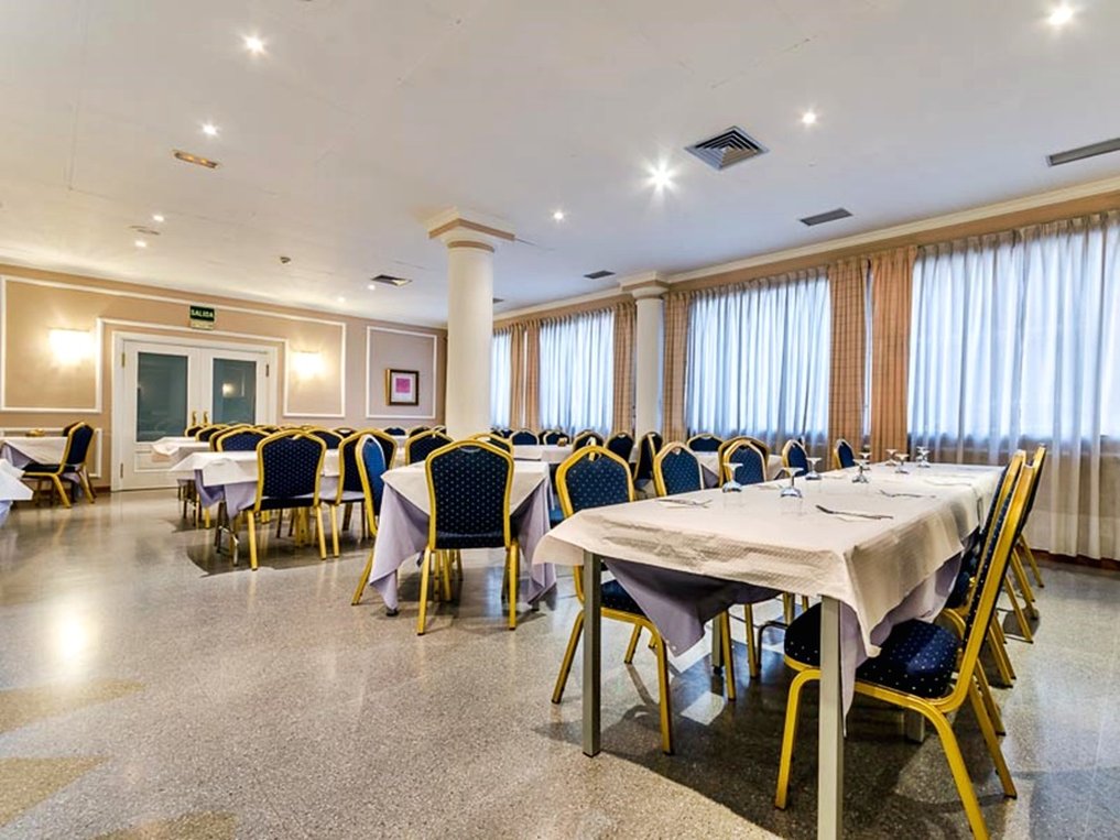 Beleret Hotel 70/77