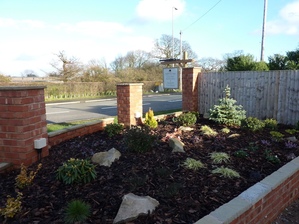 Oakwood Farm Mews 12/15
