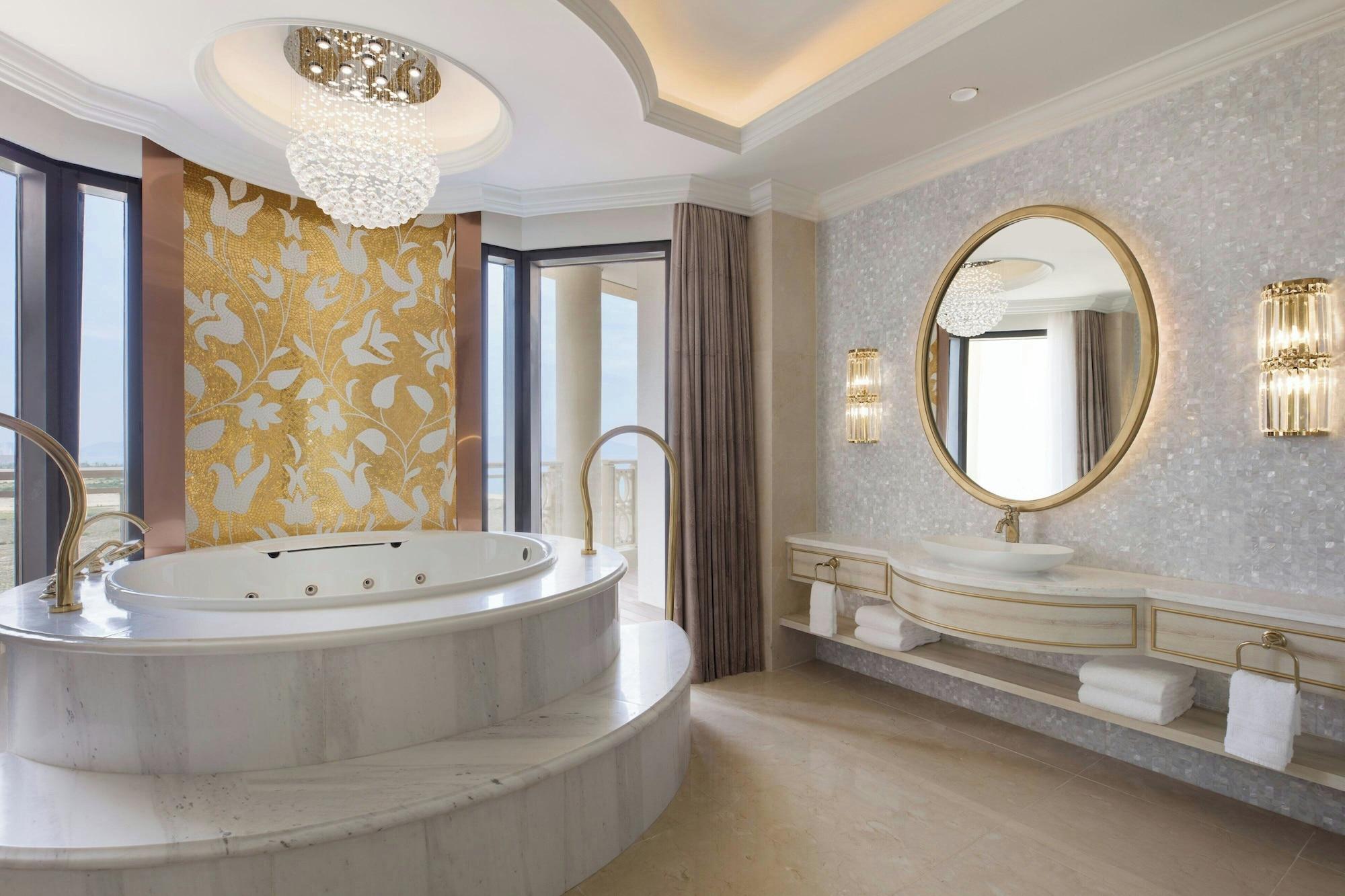 2 Bedrooms, Royal, Suite, Sea View