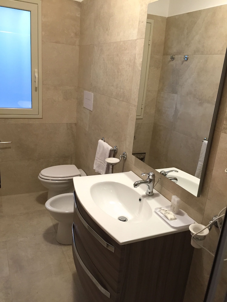 جناح جونيور بسرير مزدوج بإطلالة على البحر، Hotel Riviera Palace 2/4