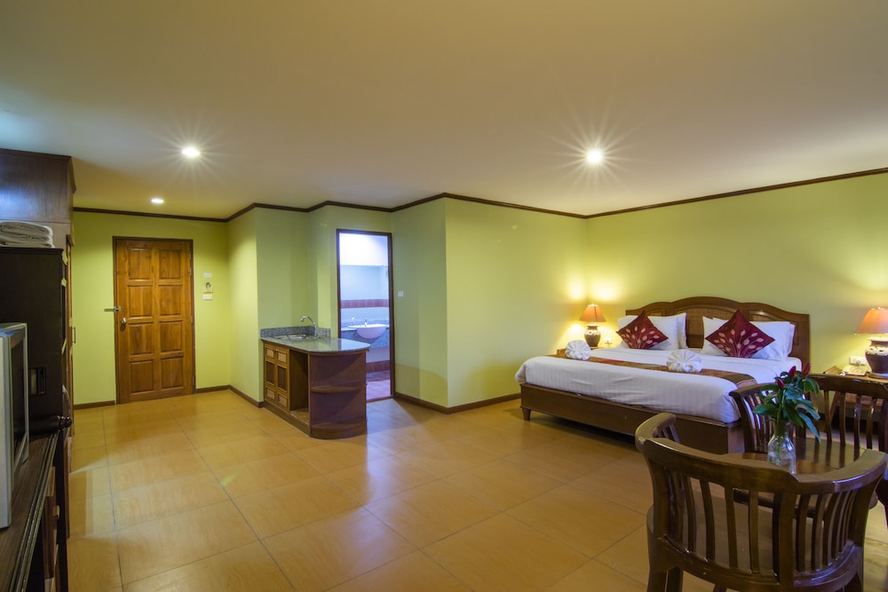 Phuphaya Resort Pattaya 18/47