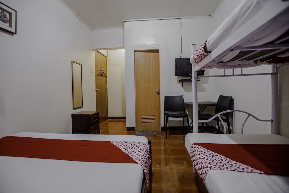 OYO 741 Sierra Travellers Inn 29/43