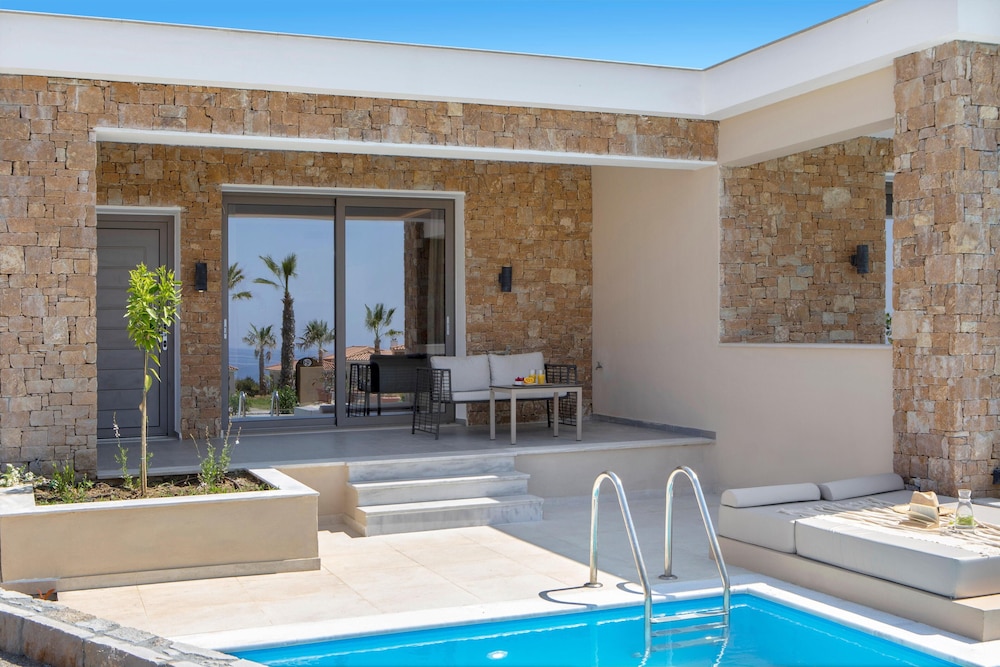 Zeus Eleva Ajul, a Registry Collection Hotel 55/83