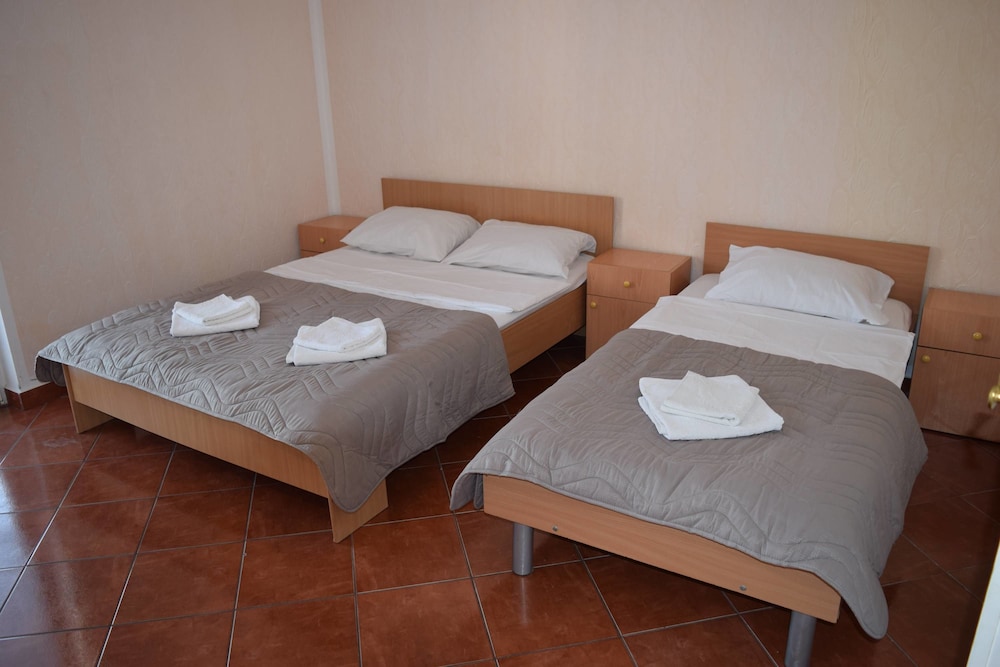Martinovic Rooms 10/41