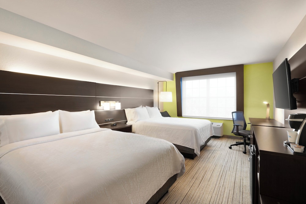 Holiday Inn Express Hotel & Suites Sarasota East - I-75 18/67