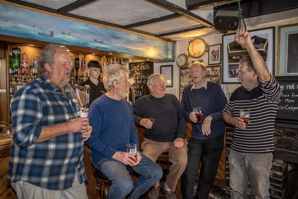 Cadgwith Cove Inn 5/50