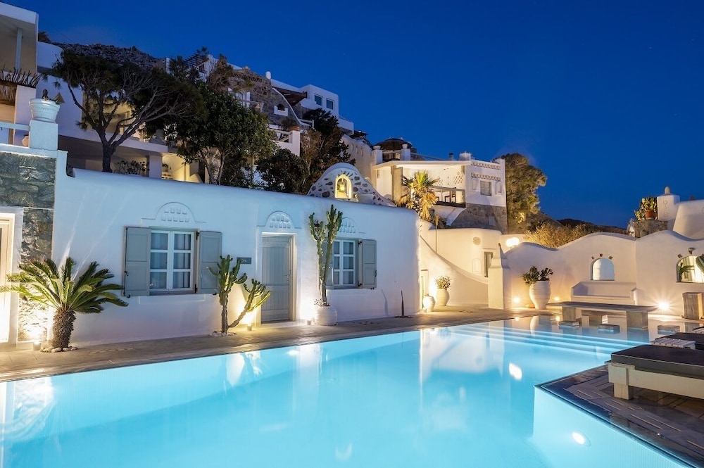 Smy Mykonos Suites Villas 4/50