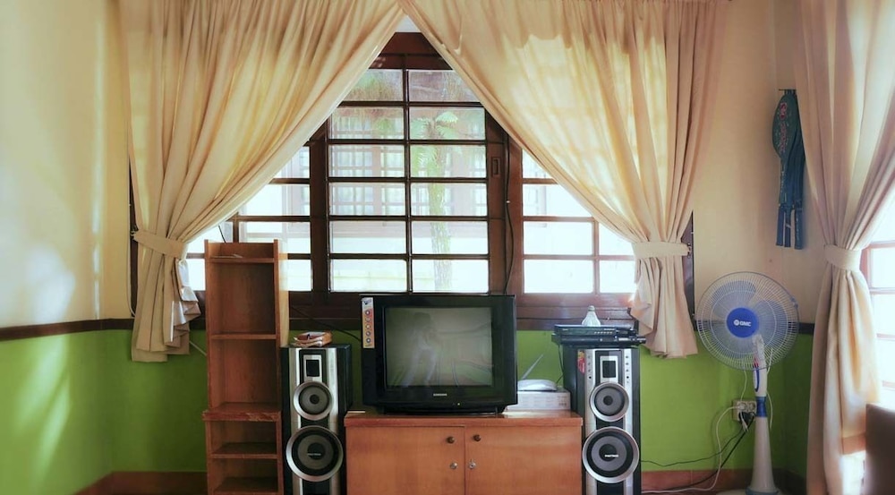 Villa Kota Bunga Ade 22/50